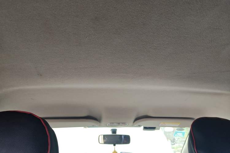 Used Peugeot 301 2014 1.6L Automatic Comfort Edition Headliner
