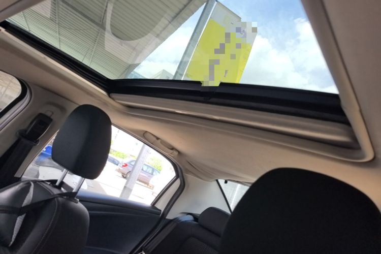 Used Peugeot 301 2014 1.6L Automatic Luxury Edition Headliner