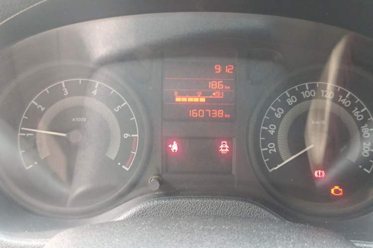 Used Peugeot 301 2014 1.6L Manual Comfort Edition Instrument Cluster