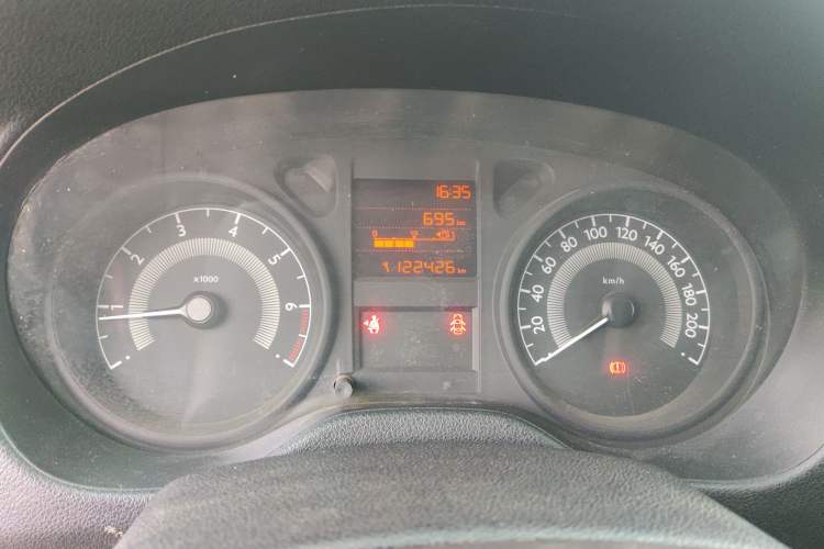 Used Peugeot 301 2014 1.6L Manual Comfort Edition Instrument Cluster
