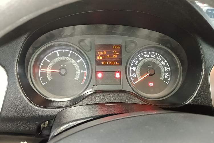 Used Peugeot 301 2014 1.6L Manual Comfort Edition Instrument Cluster