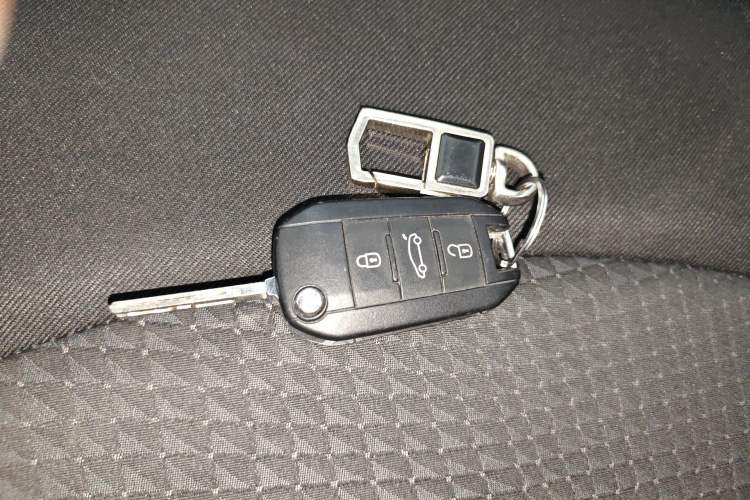Used Peugeot 301 2014 1.6L Manual Luxury Edition Interior 1