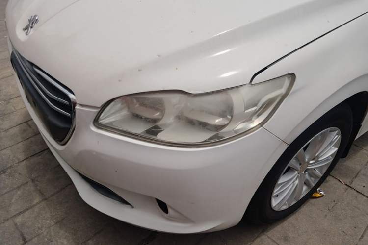 Used Peugeot 301 2014 1.6L Manual Comfort Edition Left Front Headlight