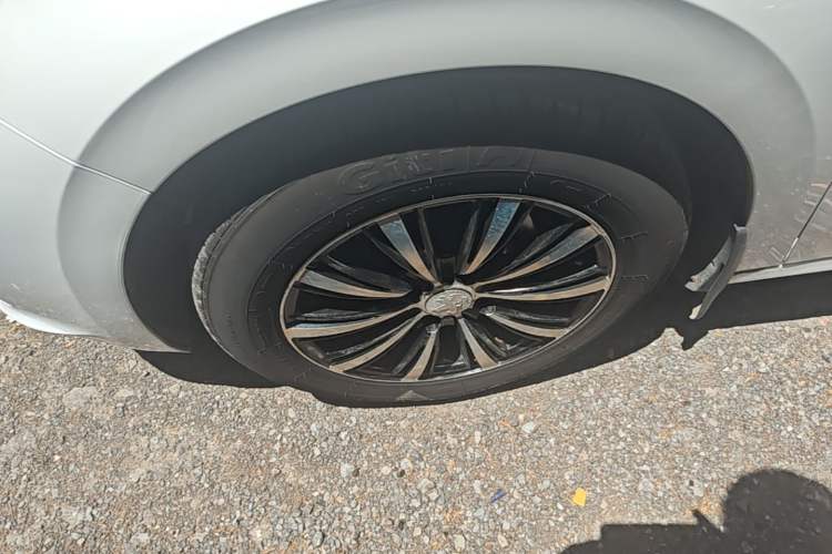 Used Peugeot 301 2014 1.6L Automatic Comfort Edition Left Front Wheel Hub