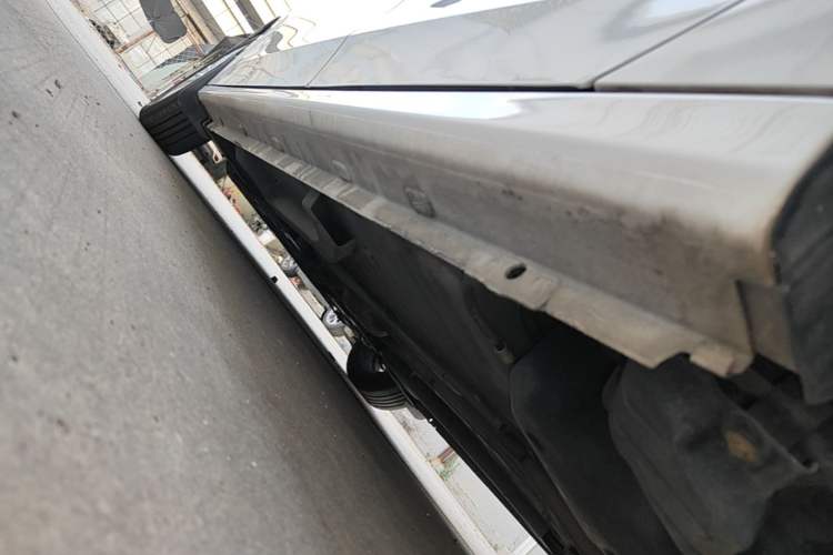 Used Peugeot 301 2014 1.6L Manual Comfort Edition Left Side Sill