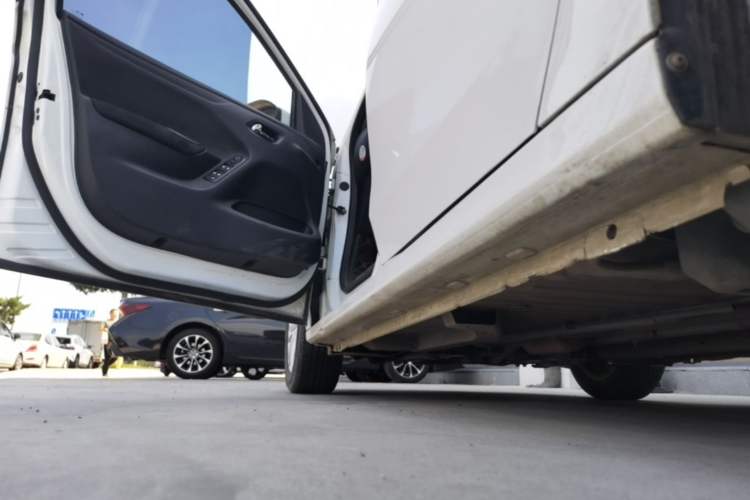 Used Peugeot 301 2014 1.6L Automatic Comfort Edition Left Side Sill