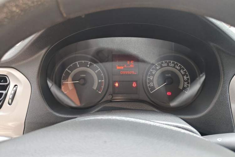 Used Peugeot 301 2014 1.6L Manual Comfort Edition Odometer Close Up