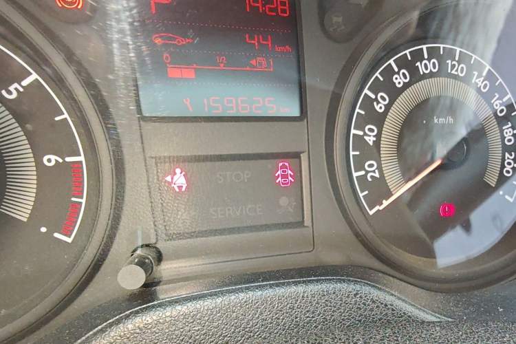 Used Peugeot 301 2014 1.6L Automatic Comfort Edition Odometer Close Up