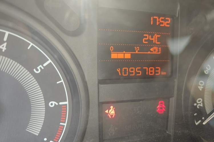 Used Peugeot 301 2014 1.6L Manual Comfort Edition Odometer Close Up