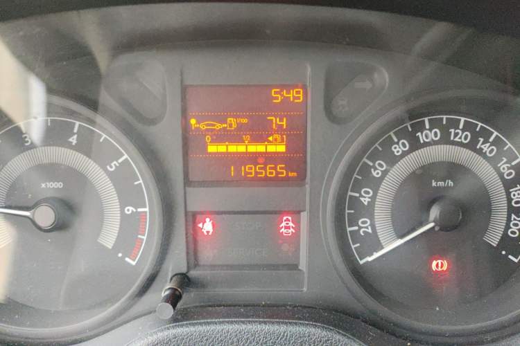 Used Peugeot 301 2014 1.6L Manual Comfort Edition Odometer Close Up