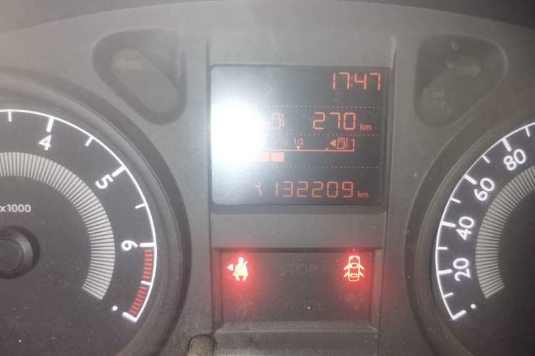 Used Peugeot 301 2014 1.6L Manual Comfort Edition Odometer Close Up