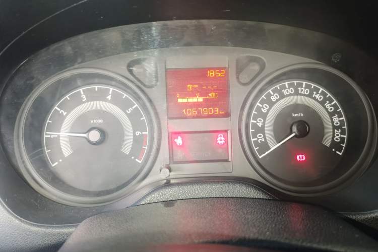 Used Peugeot 301 2014 1.6L Manual Comfort Edition Odometer Close Up