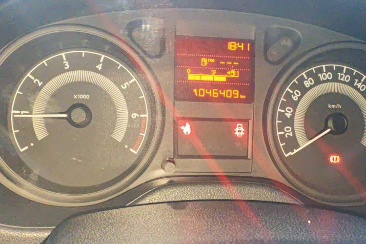 Used Peugeot 301 2014 1.6L Manual Comfort Edition Odometer Close Up