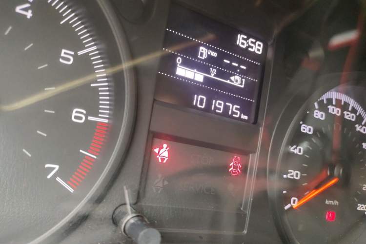 Used Peugeot 301 2014 1.6L Manual Comfort Edition CNG Odometer Close Up