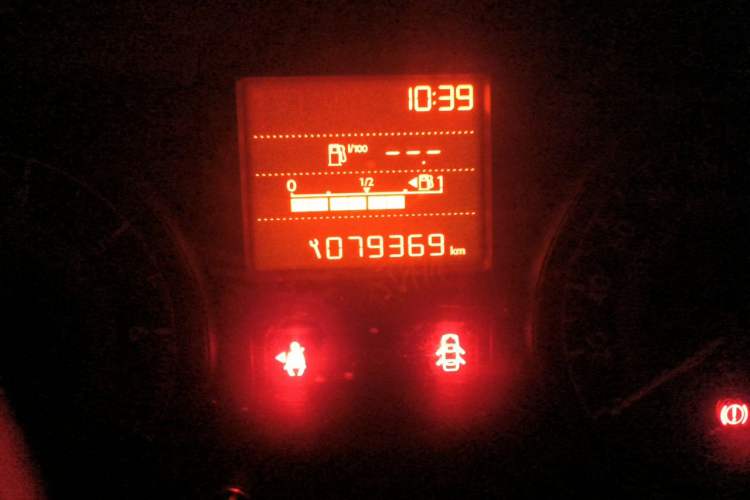 Used Peugeot 301 2014 1.6L Manual Comfort Edition Odometer Close Up