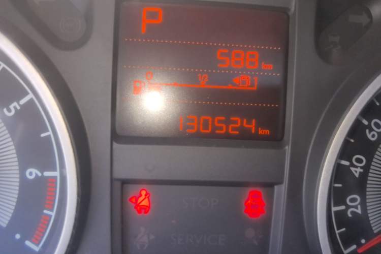 Used Peugeot 301 2014 1.6L Automatic Luxury Edition Odometer Close Up