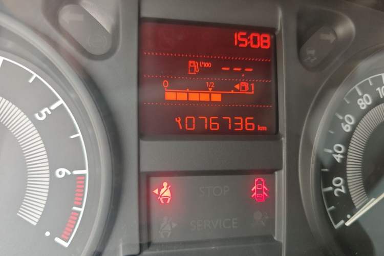 Used Peugeot 301 2014 1.6L Manual Comfort Edition Odometer Close Up