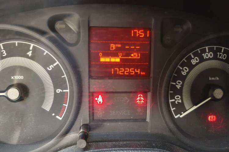 Used Peugeot 301 2014 1.6L Manual Comfort Edition Odometer Close Up