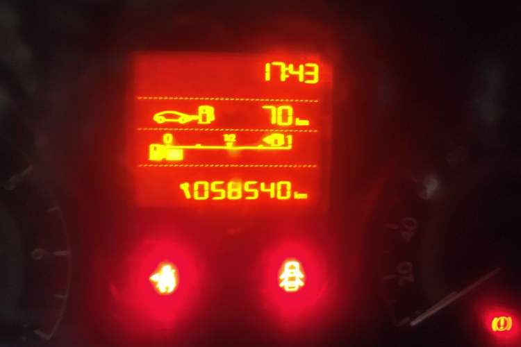 Used Peugeot 301 2014 1.6L Manual Comfort Edition Odometer Close Up