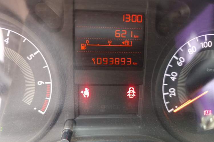 Used Peugeot 301 2014 1.6L Manual Comfort Edition Odometer Close Up
