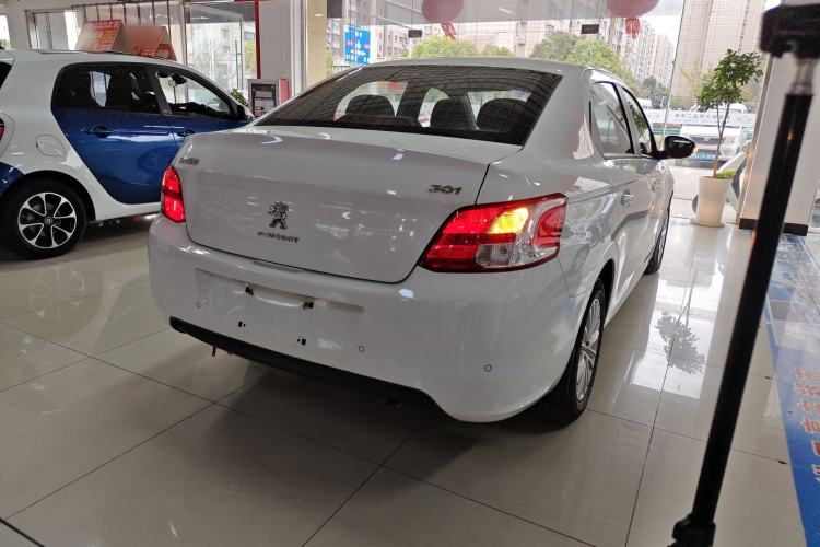 Used Peugeot 301 2014 1.6L Manual Luxury Edition Rear Right 45 Deg
