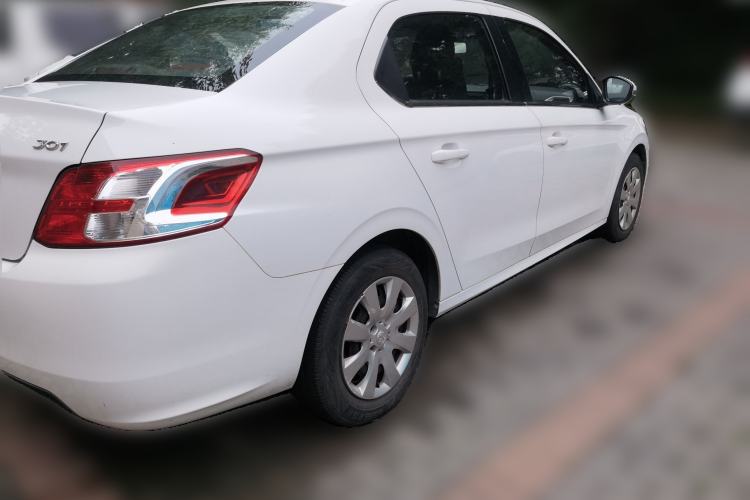 Used Peugeot 301 2014 1.6L Manual Comfort Edition Rear Right 45 Deg