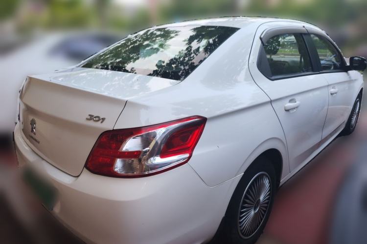Used Peugeot 301 2014 1.6L Manual Comfort Edition Rear Right 45 Deg