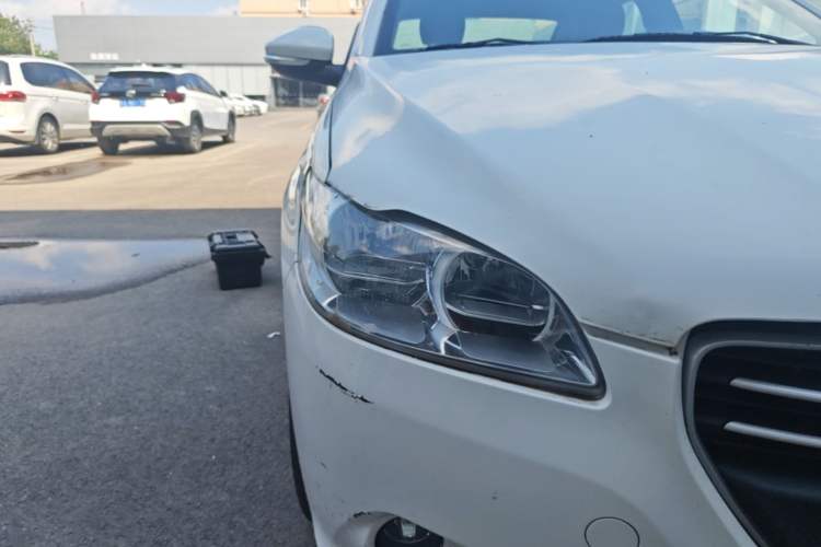 Used Peugeot 301 2014 1.6L Manual Comfort Edition Right Front Headlight