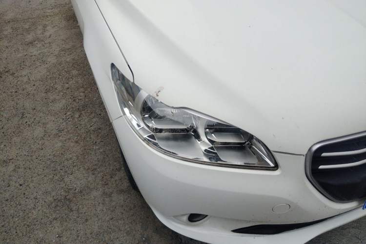 Used Peugeot 301 2014 1.6L Manual Comfort Edition Right Front Headlight