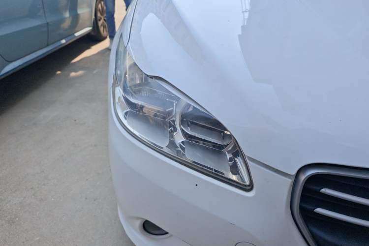 Used Peugeot 301 2014 1.6L Automatic Comfort Edition Right Front Headlight
