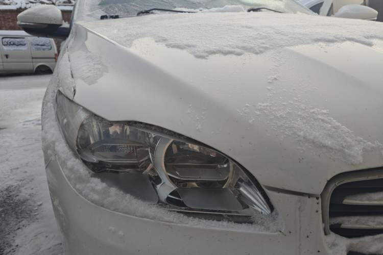Used Peugeot 301 2014 1.6L Automatic Comfort Edition Right Front Headlight