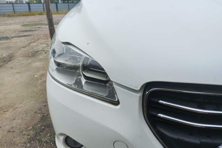 Used Peugeot 301 2014 1.6L Manual Comfort Edition Right Front Headlight