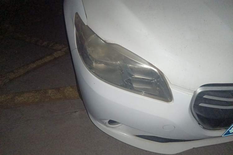 Used Peugeot 301 2014 1.6L Automatic Comfort Edition Right Front Headlight