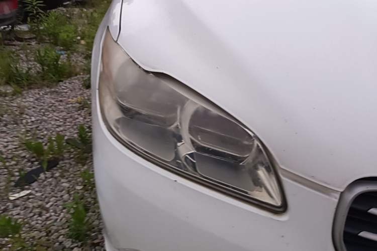 Used Peugeot 301 2014 1.6L Manual Comfort Edition Right Front Headlight