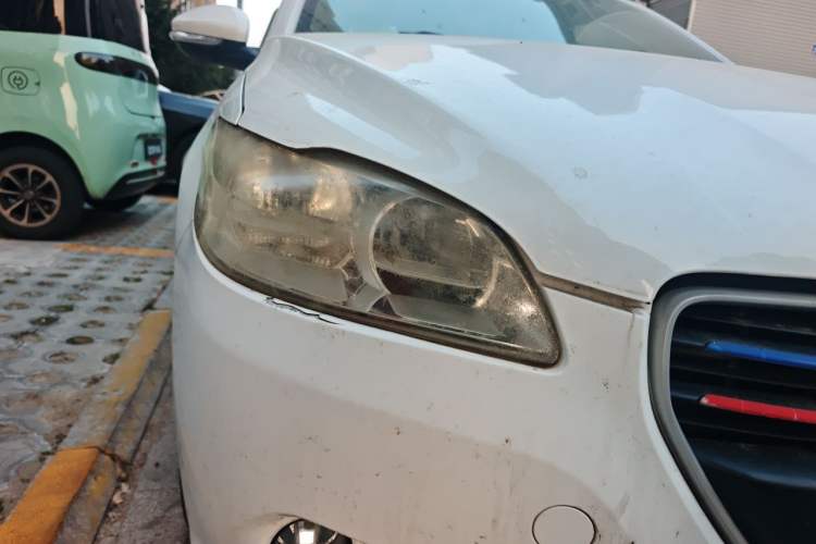 Used Peugeot 301 2014 1.6L Manual Comfort Edition Right Front Headlight
