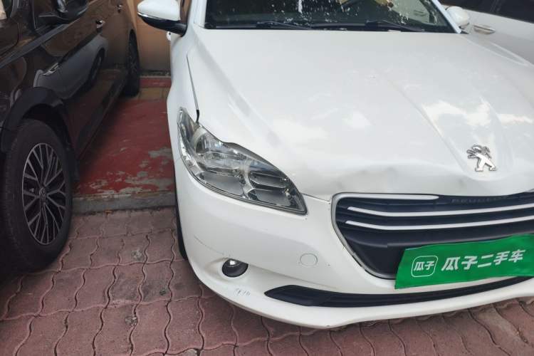 Used Peugeot 301 2014 1.6L Manual Comfort Edition Right Front Headlight