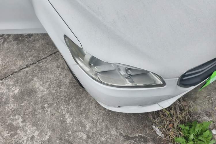 Used Peugeot 301 2014 1.6L Automatic Comfort Edition Right Front Headlight