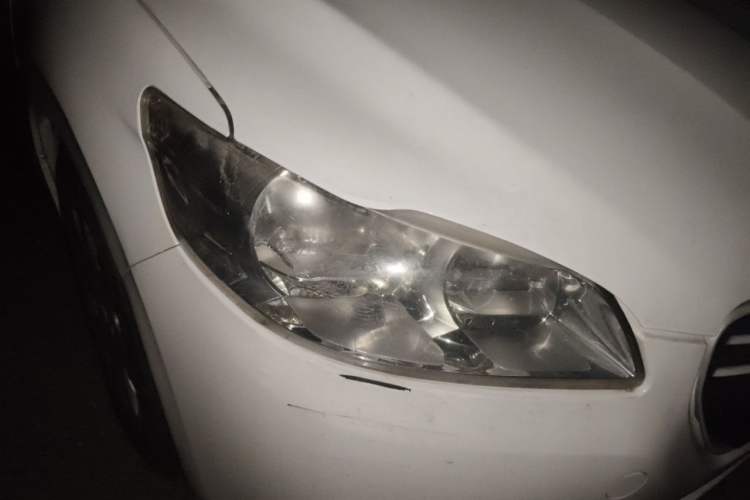 Used Peugeot 301 2014 1.6L Automatic Comfort Edition Right Front Headlight
