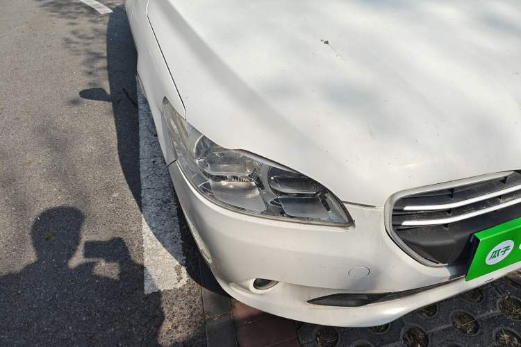 Used Peugeot 301 2014 1.6L Automatic Comfort Edition Right Front Headlight