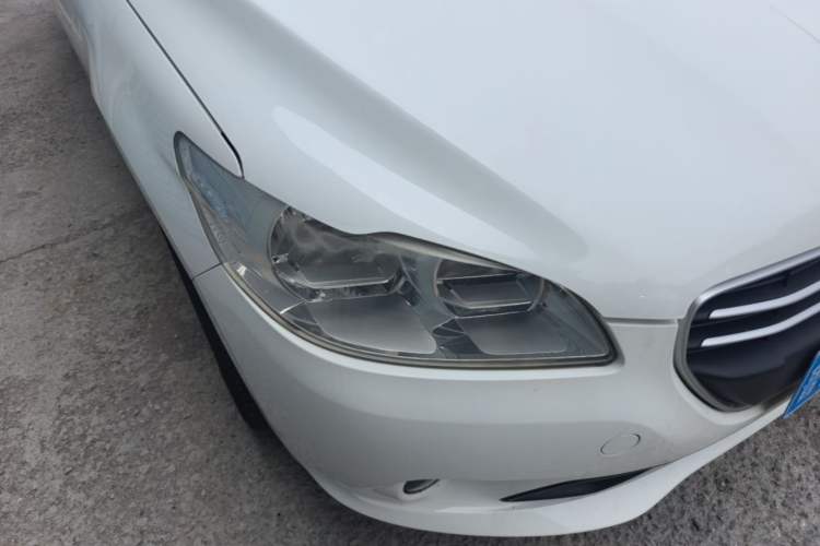 Used Peugeot 301 2014 1.6L Manual Comfort Edition Right Front Headlight