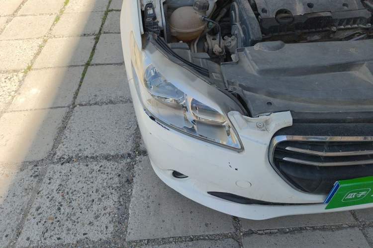 Used Peugeot 301 2014 1.6L Automatic Comfort Edition Right Front Headlight
