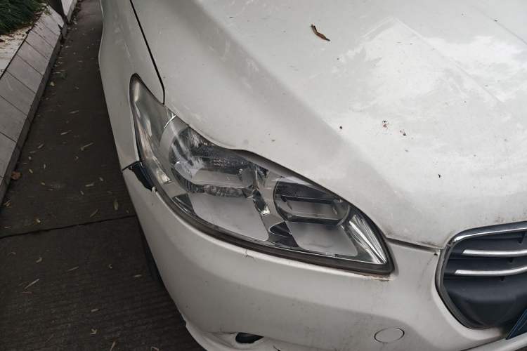 Used Peugeot 301 2014 1.6L Manual Comfort Edition Right Front Headlight