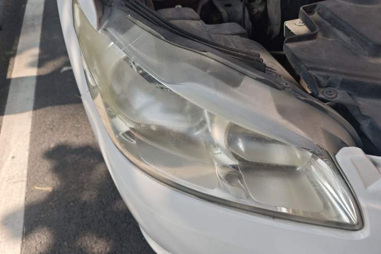Used Peugeot 301 2014 1.6L Automatic Comfort Edition Right Front Headlight