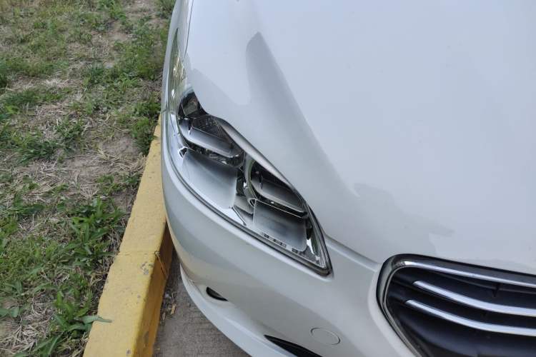 Used Peugeot 301 2014 1.6L Manual Comfort Edition Right Front Headlight