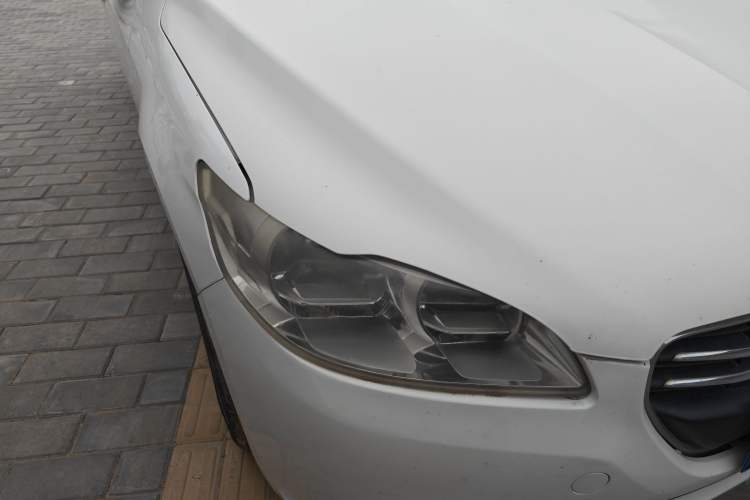 Used Peugeot 301 2014 1.6L Manual Luxury Edition Right Front Headlight