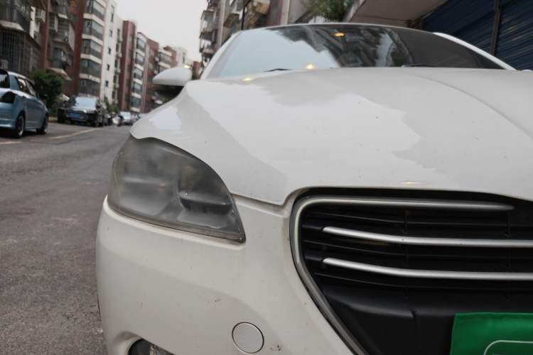 Used Peugeot 301 2014 1.6L Automatic Comfort Edition Right Front Headlight