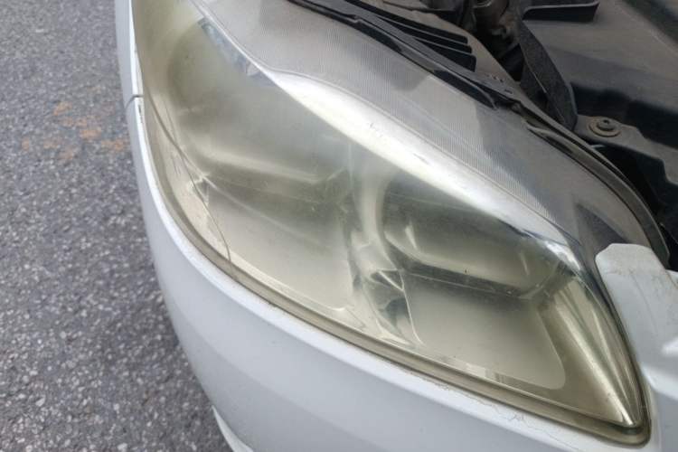 Used Peugeot 301 2014 1.6L Manual Comfort Edition Right Front Headlight