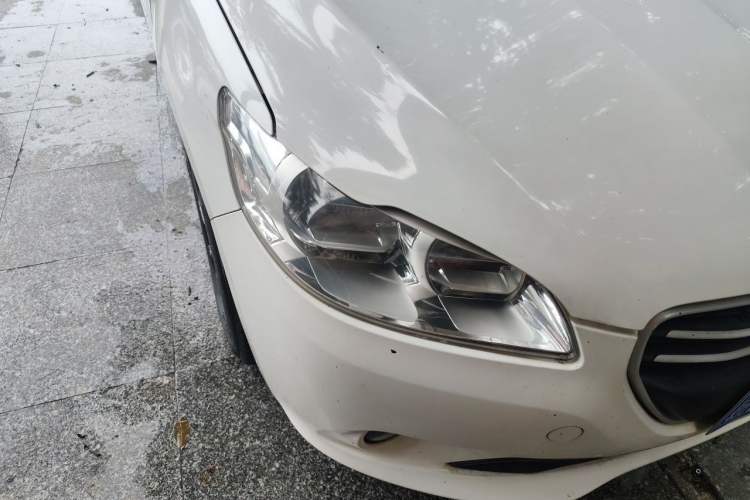 Used Peugeot 301 2014 1.6L Automatic Comfort Edition Right Front Headlight