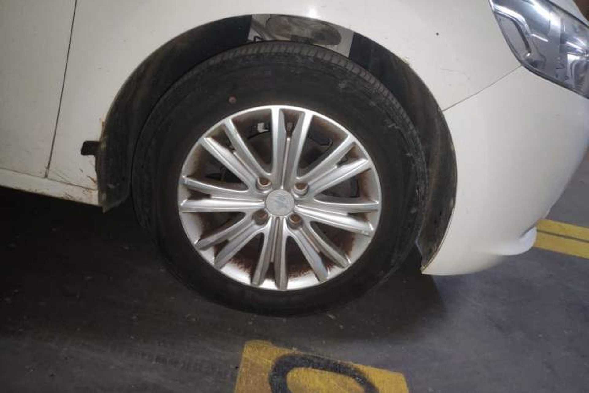 Used Peugeot 301 2014 1.6L Automatic Comfort Edition Right Front Wheel Hub
