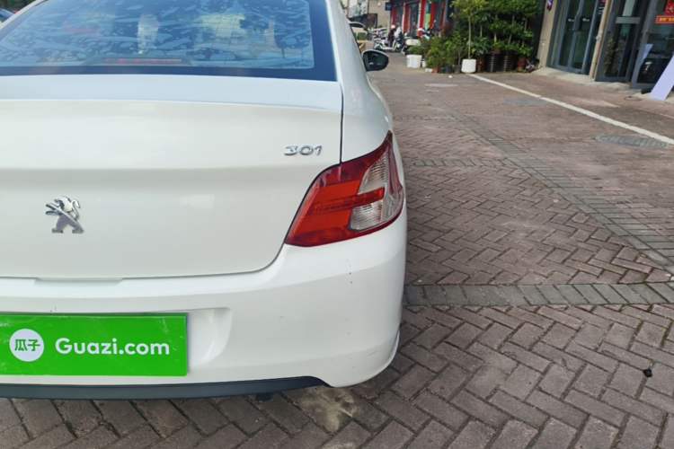 Used Peugeot 301 2014 1.6L Manual Comfort Edition Right Rear Taillight